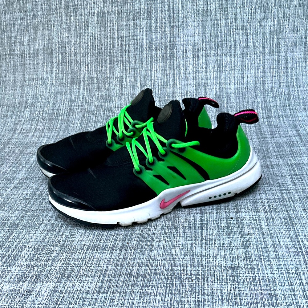 Nike Air Presto Green Strike